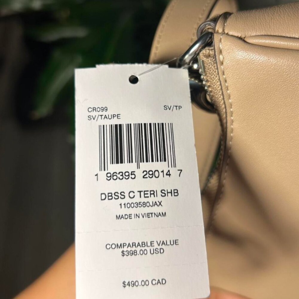 Coach Beige Leather Shoulder Bag with Signature 'C' - Picture 3 of 5